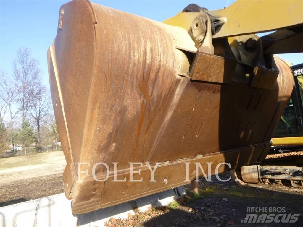 CAT 982M Фронтальні навантажувачі