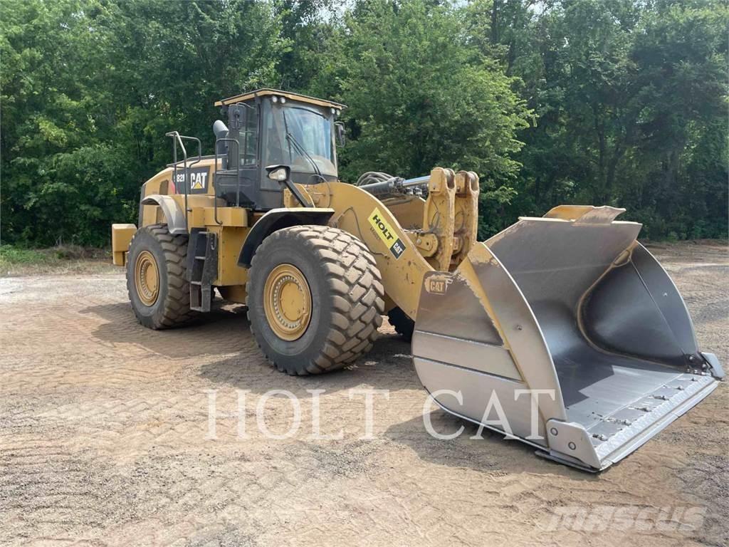 CAT 982M Фронтальні навантажувачі