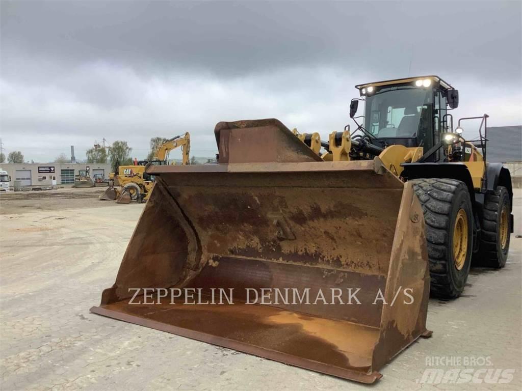 CAT 982M Фронтальні навантажувачі