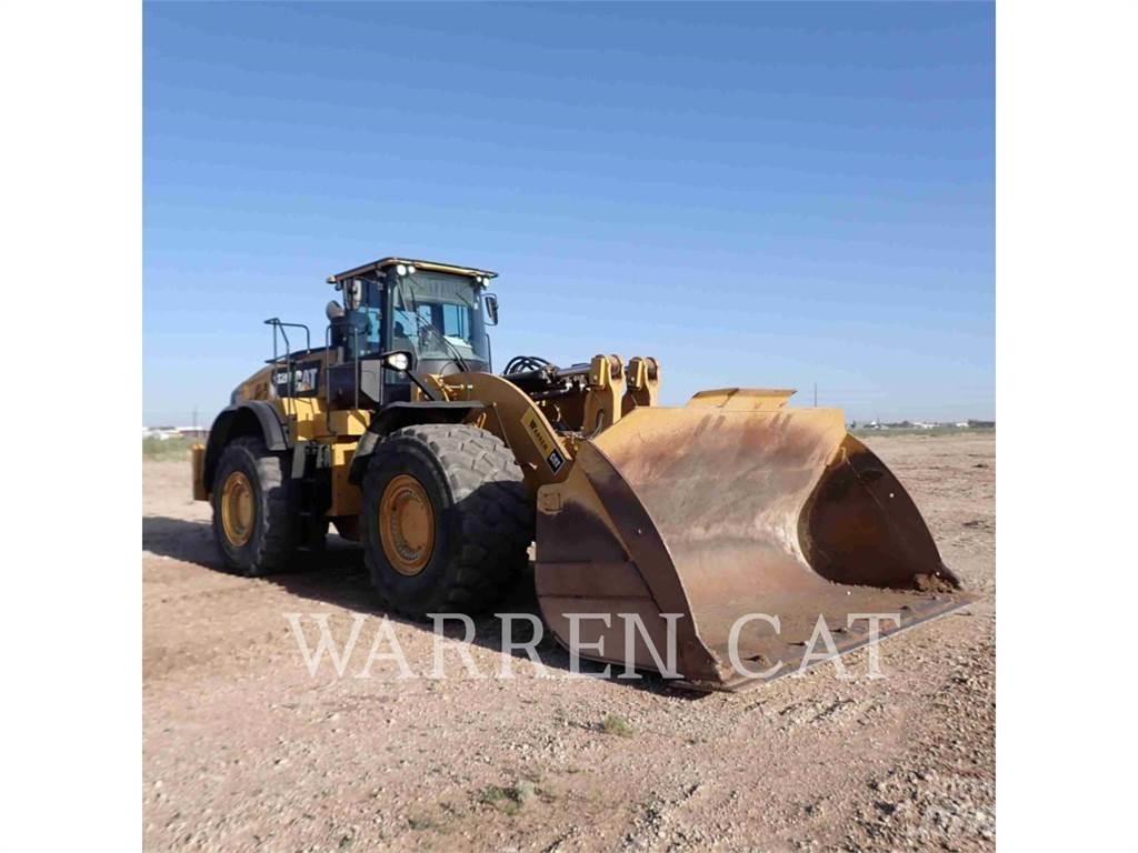 CAT 982M Фронтальні навантажувачі