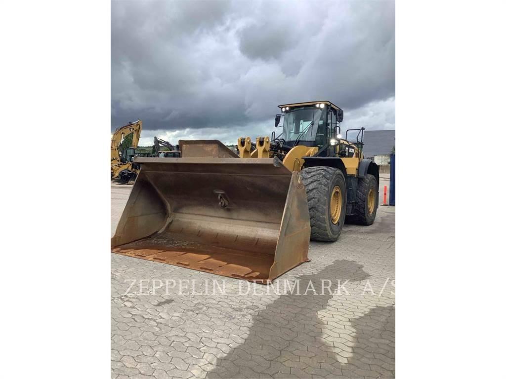 CAT 982M Фронтальні навантажувачі