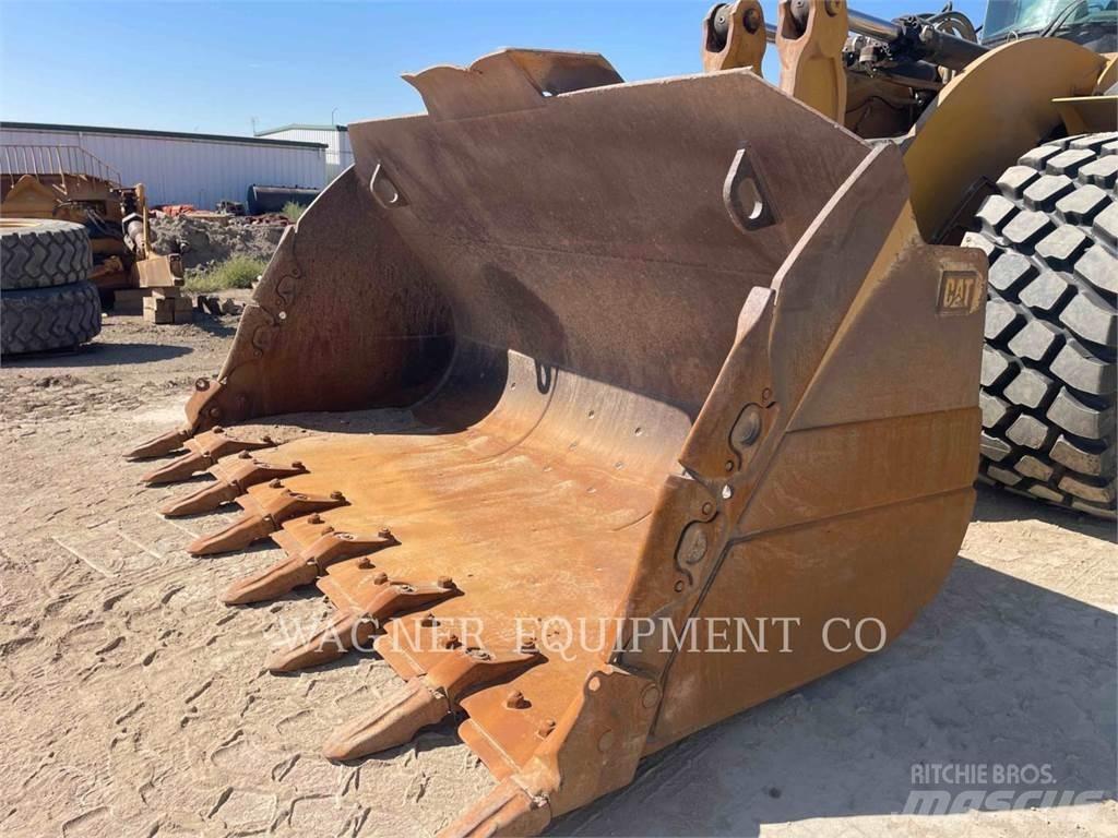 CAT 982M Фронтальні навантажувачі