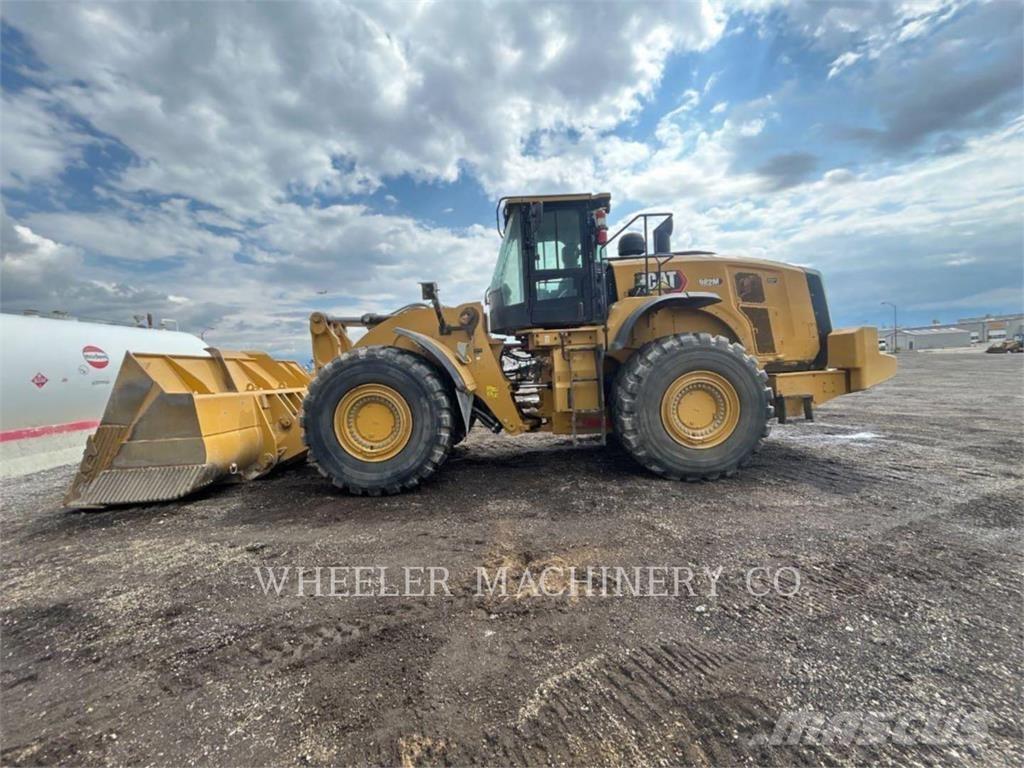 CAT 982M AOC Фронтальні навантажувачі