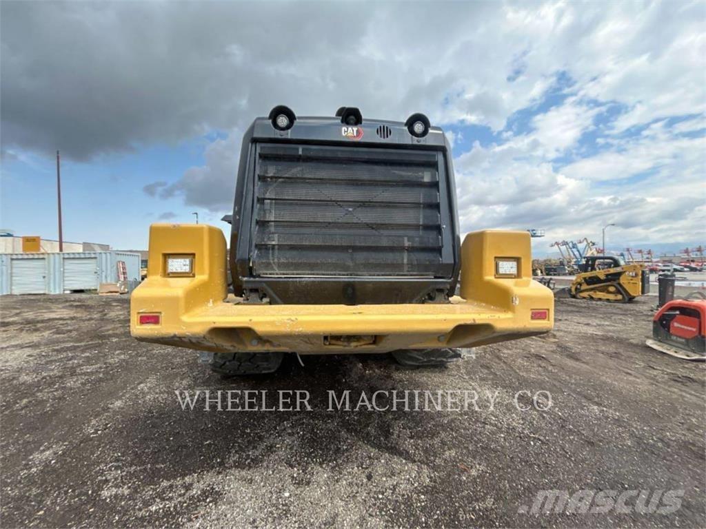 CAT 982M AOC Фронтальні навантажувачі