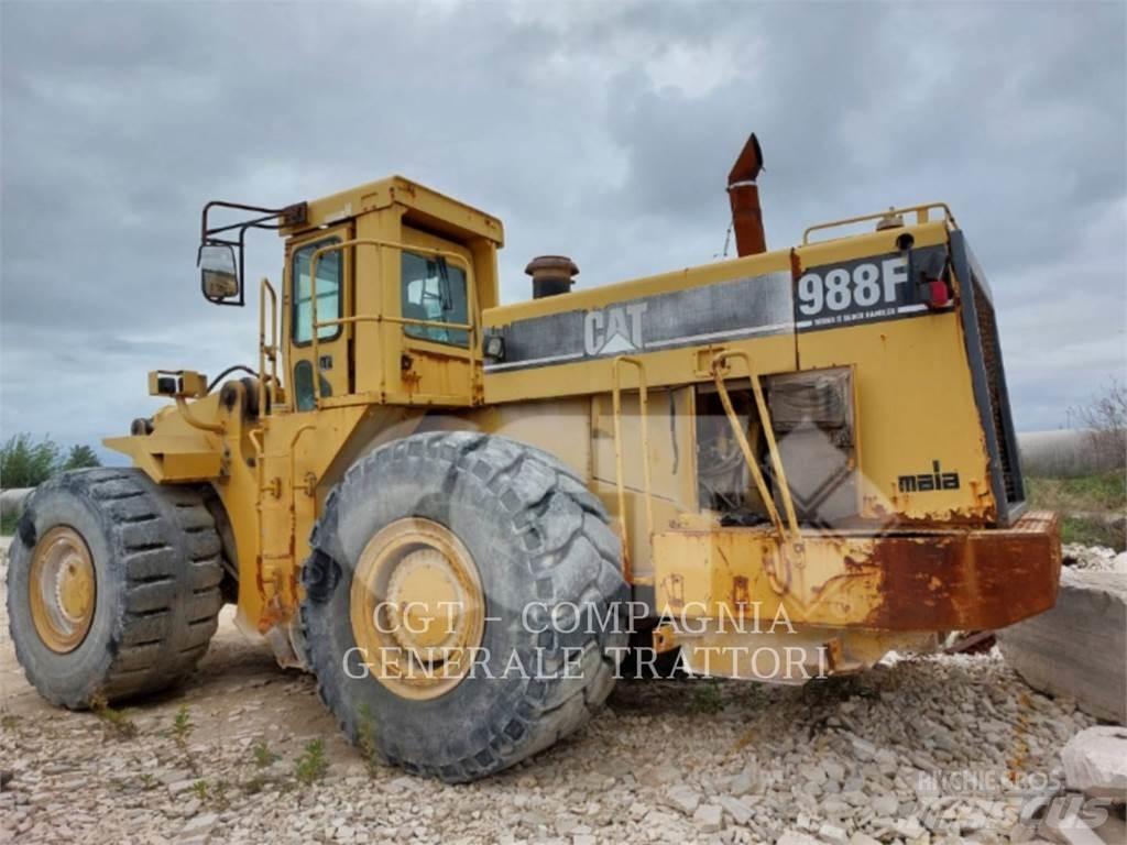 CAT 988 Фронтальні навантажувачі