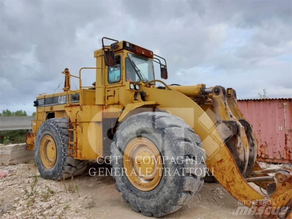 CAT 988 Фронтальні навантажувачі