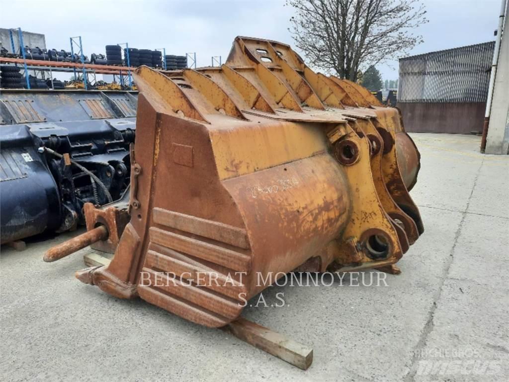 CAT 988 Ковші