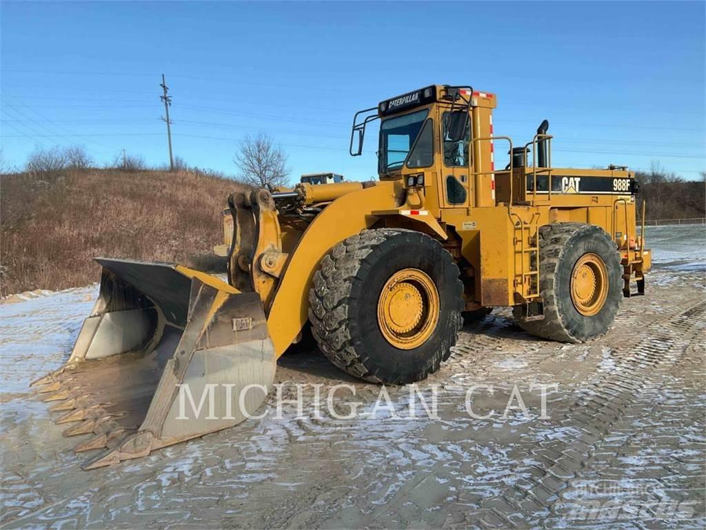 CAT 988F Фронтальні навантажувачі