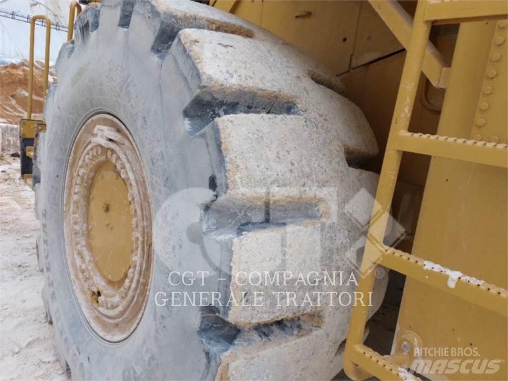 CAT 988G Фронтальні навантажувачі