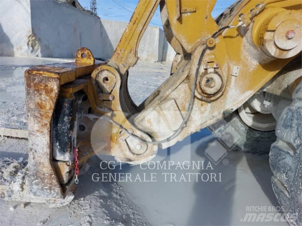 CAT 988H Фронтальні навантажувачі