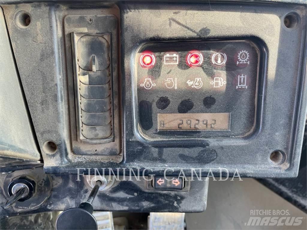CAT 988H Фронтальні навантажувачі