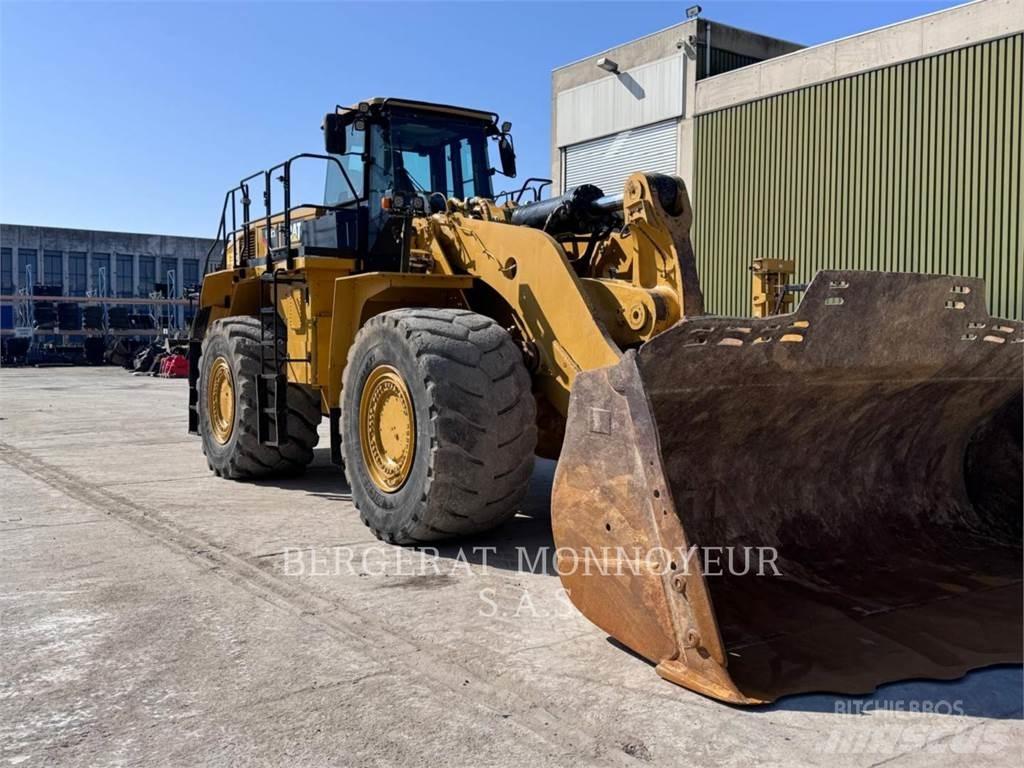 CAT 988K Фронтальні навантажувачі