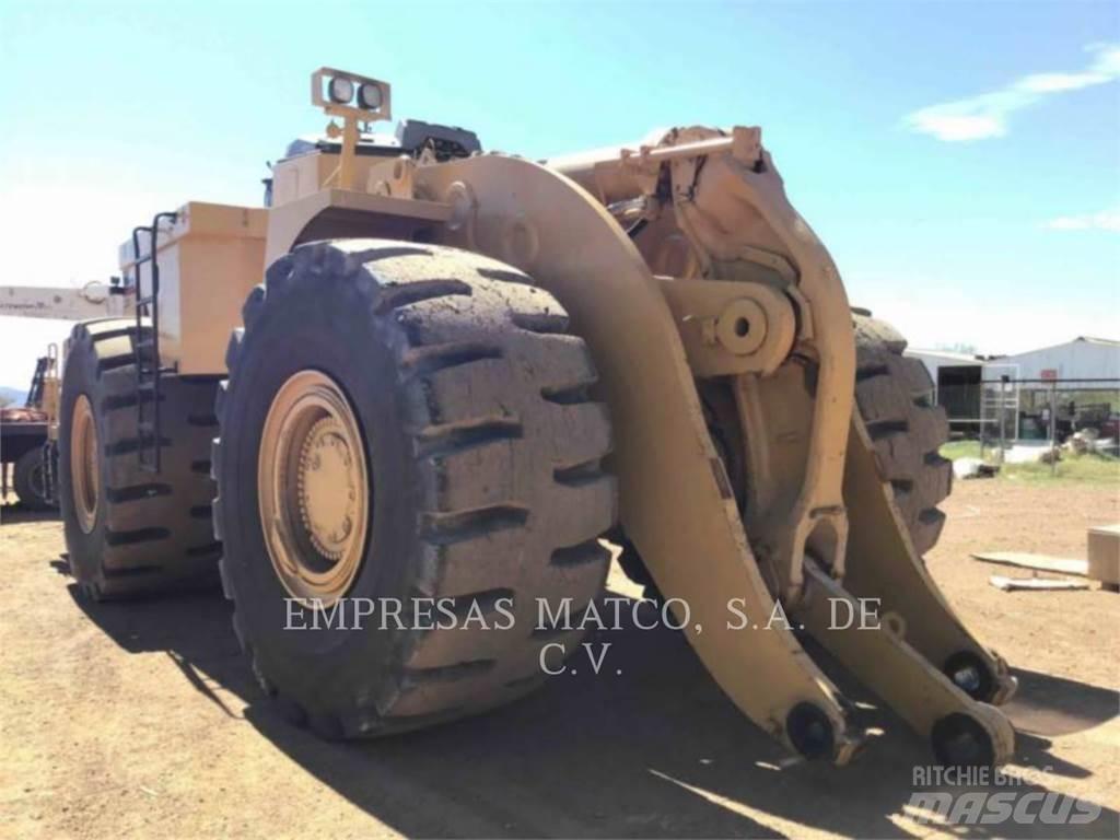 CAT 990 Фронтальні навантажувачі