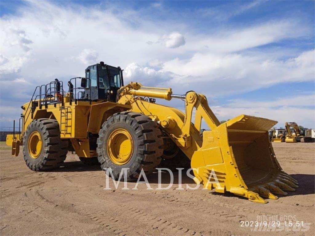 CAT 992K Фронтальні навантажувачі