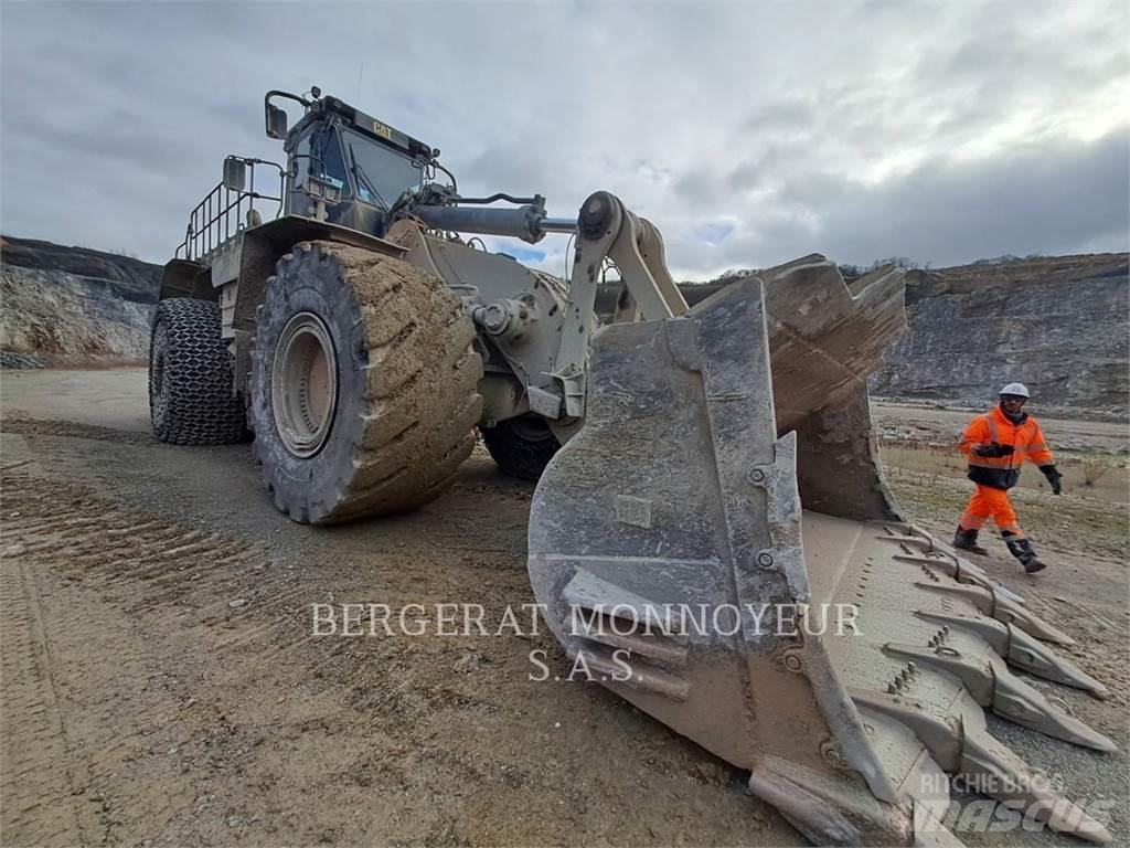 CAT 992K Фронтальні навантажувачі