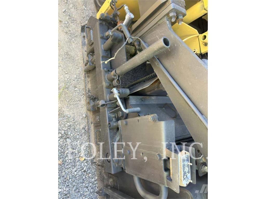 CAT AP-1055D Асфальтовкладачі