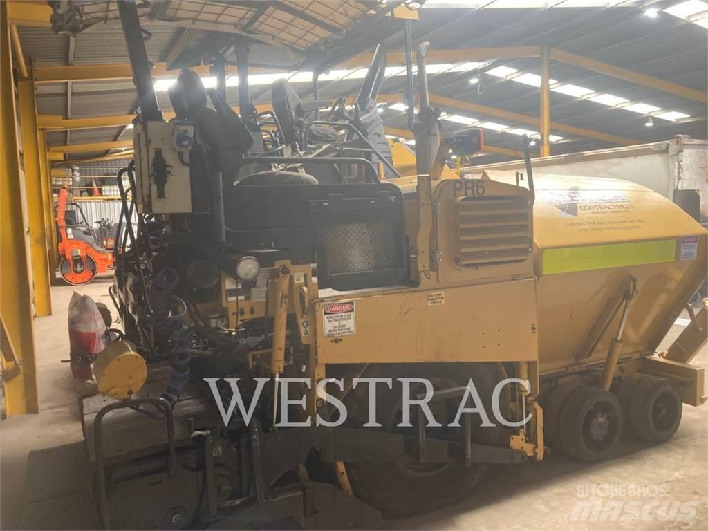CAT AP-300 Асфальтовкладачі