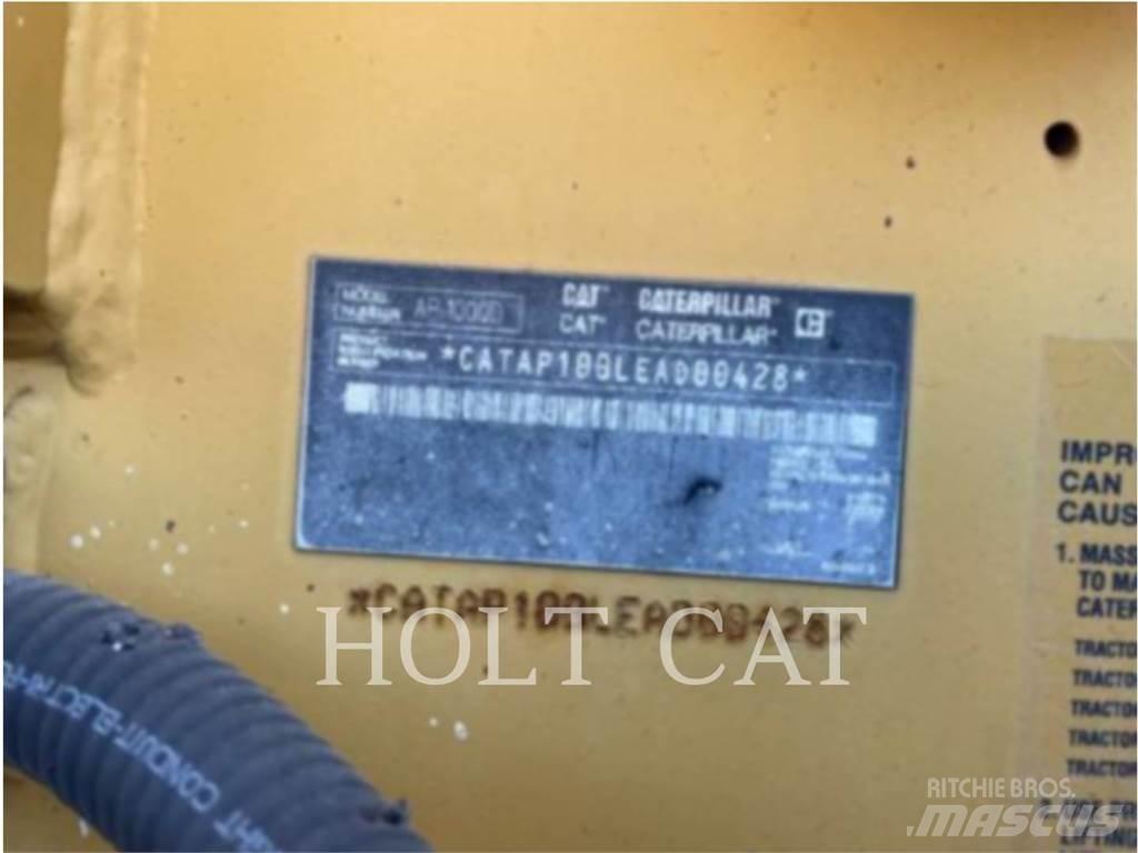 CAT AP1000D Грунтові котки