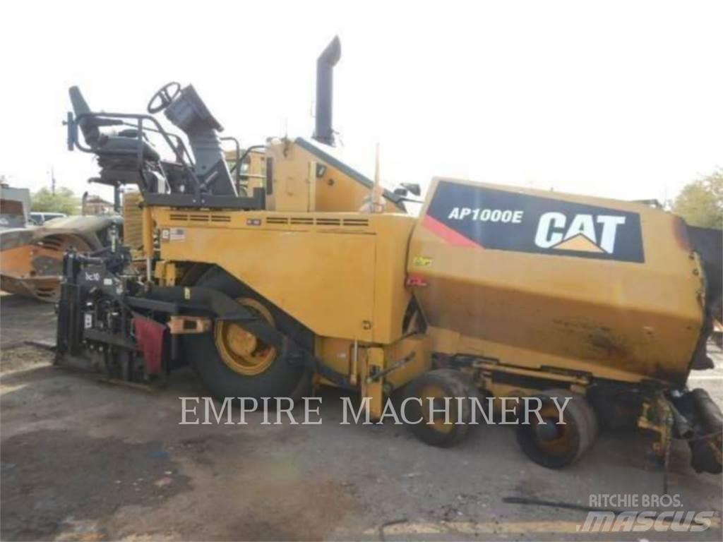 CAT AP1000E Асфальтовкладачі