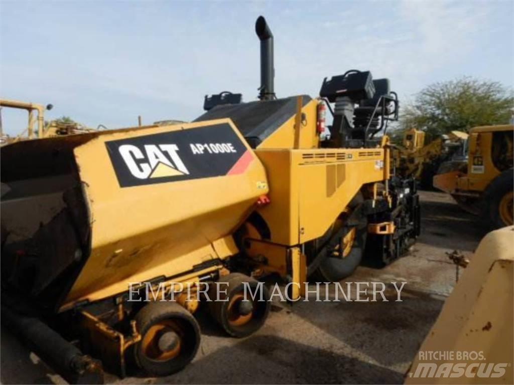 CAT AP1000E Асфальтовкладачі