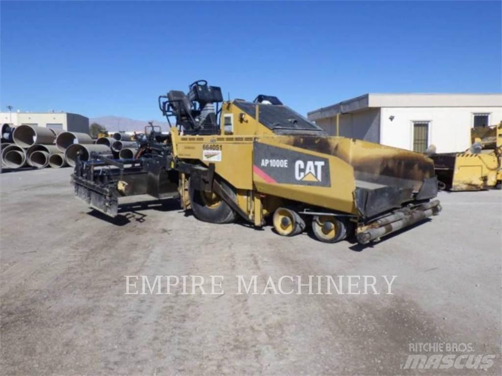 CAT AP1000E Асфальтовкладачі