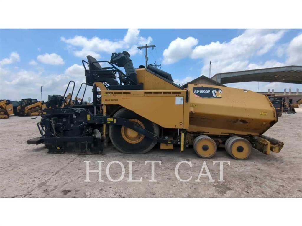 CAT AP1000F Грунтові котки