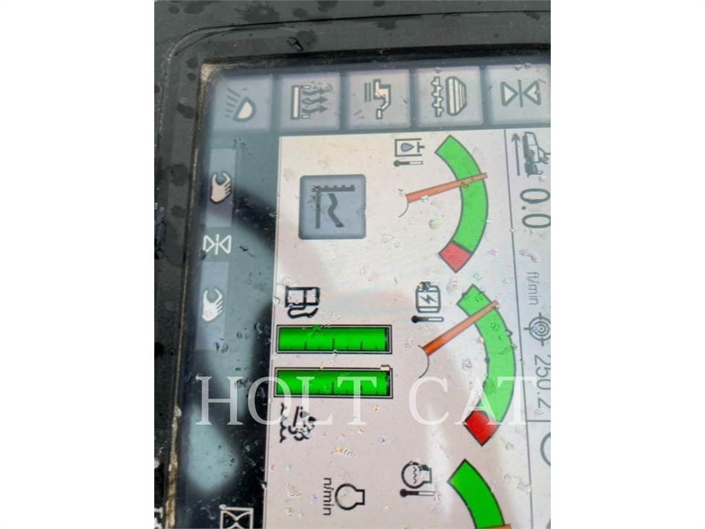 CAT AP1000F Грунтові котки