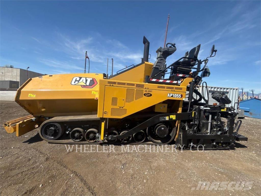 CAT AP1055 Асфальтовкладачі
