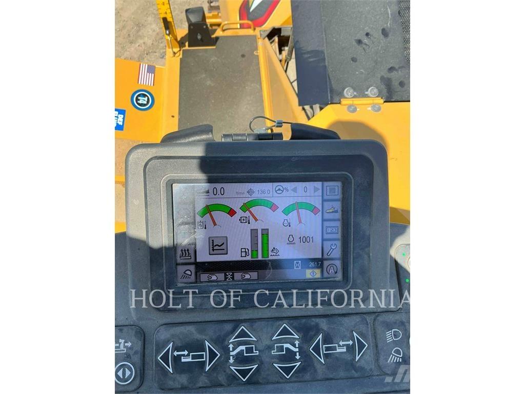 CAT AP1055 Асфальтовкладачі