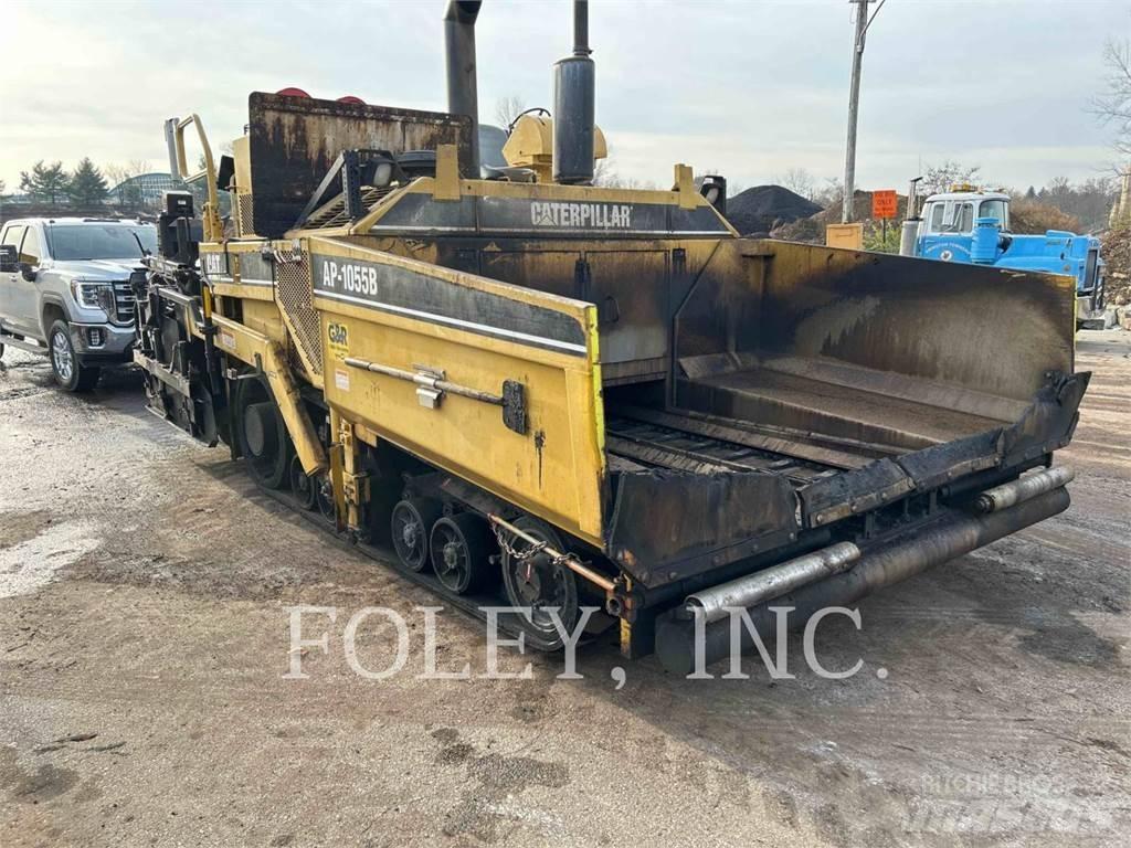 CAT AP1055B Асфальтовкладачі