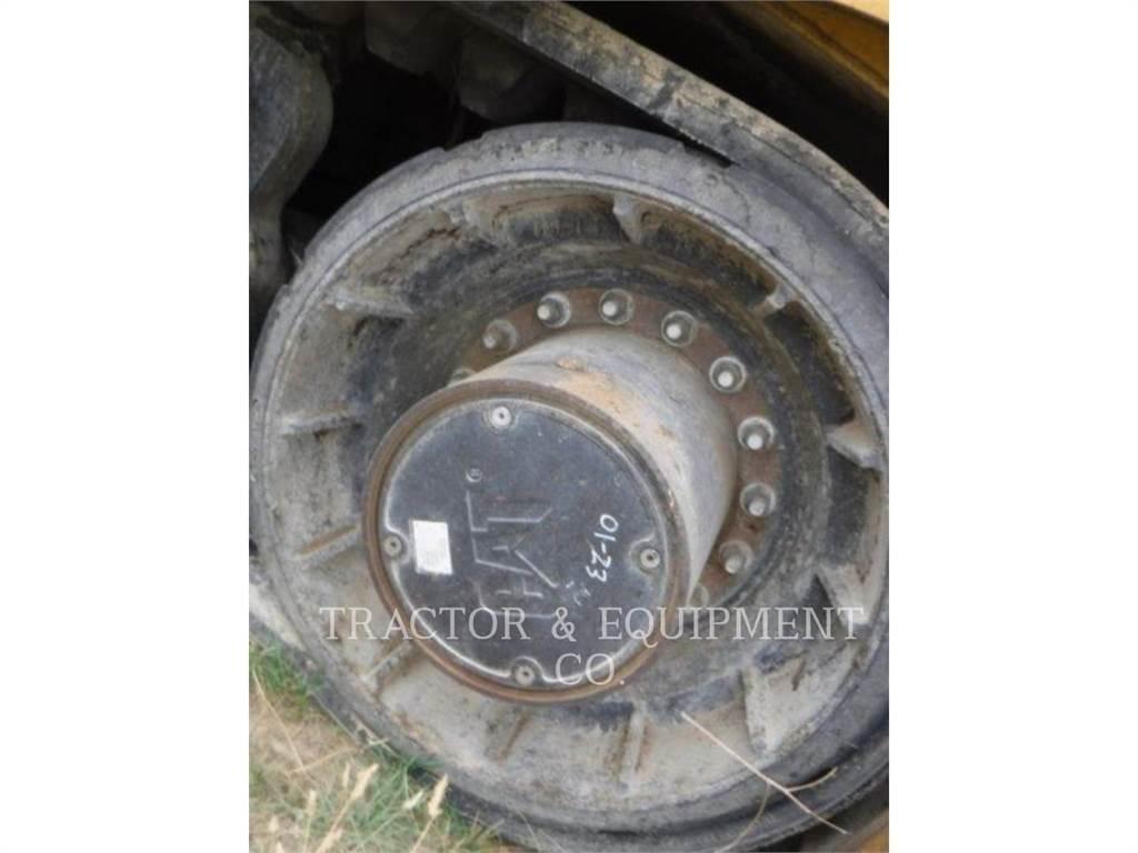 CAT AP1055D Асфальтовкладачі