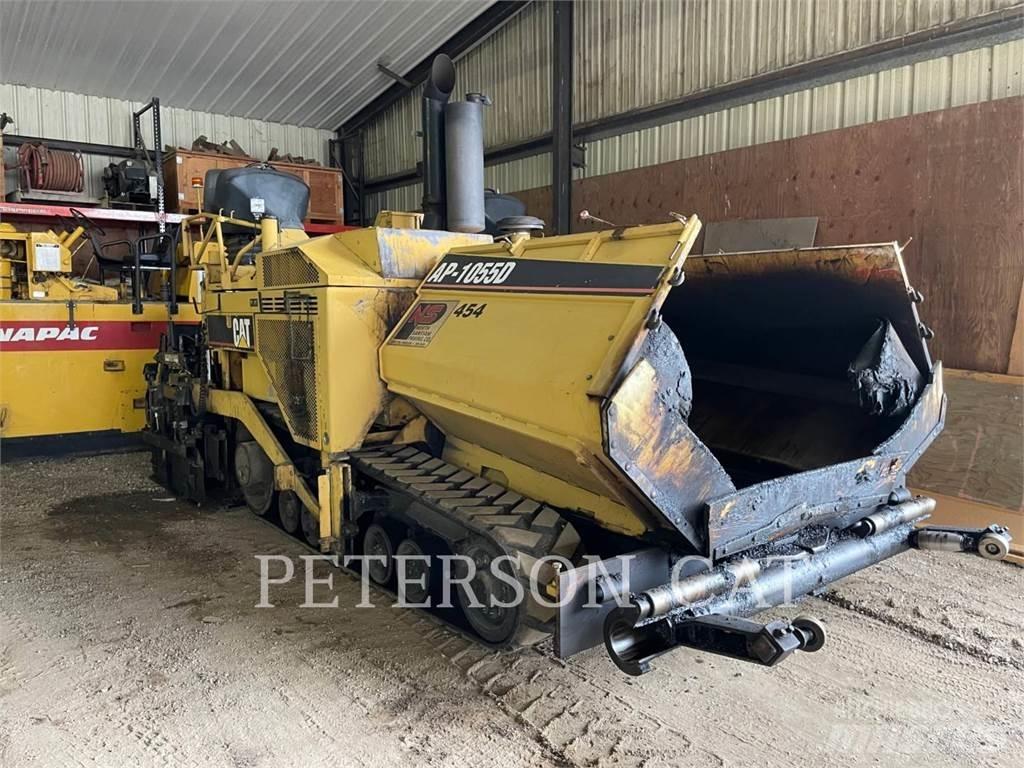 CAT AP1055D Асфальтовкладачі