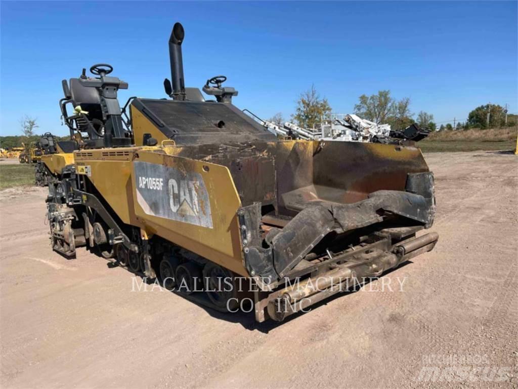 CAT AP1055F Асфальтовкладачі