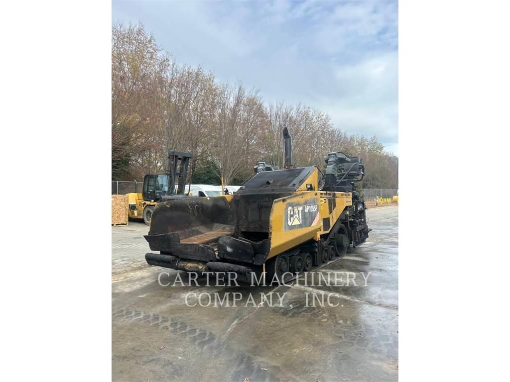 CAT AP1055F Асфальтовкладачі
