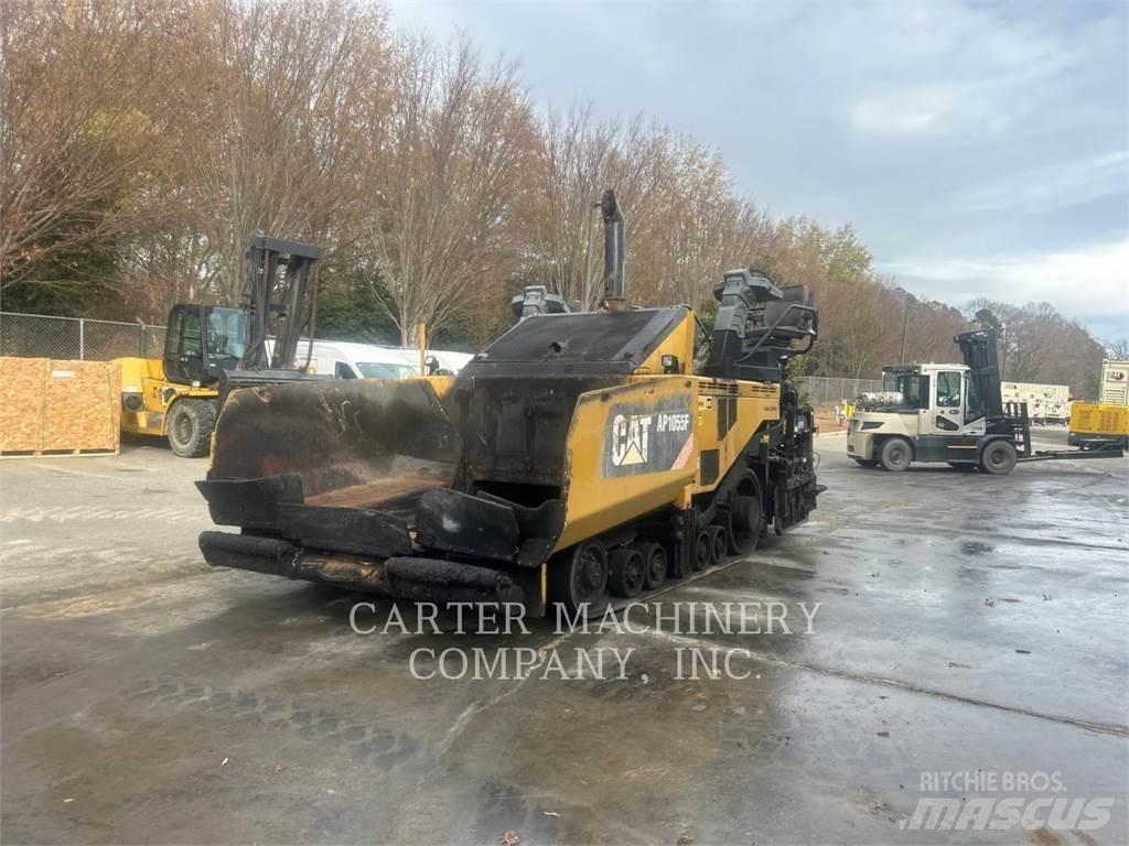 CAT AP1055F Асфальтовкладачі