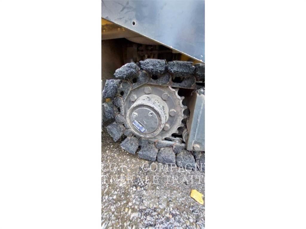 CAT AP255E Асфальтовкладачі