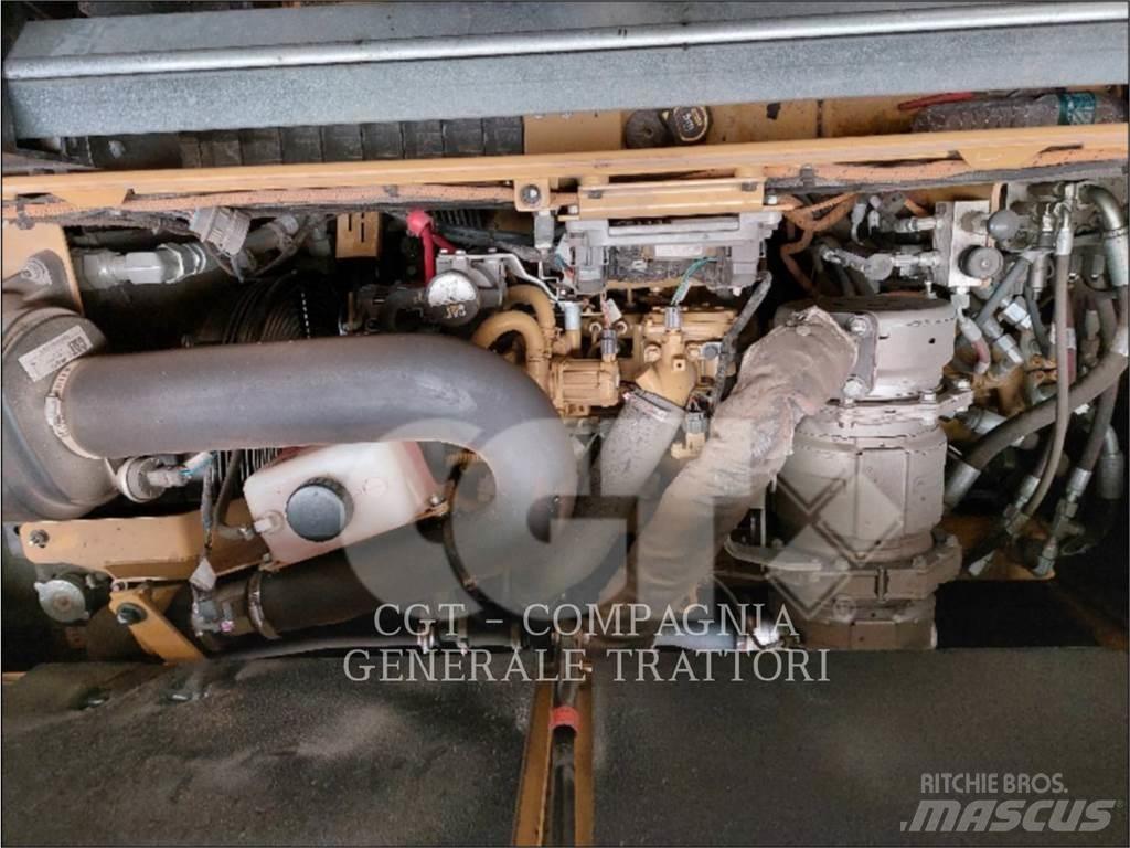 CAT AP300F Асфальтовкладачі