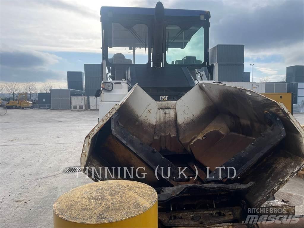 CAT AP500F Асфальтовкладачі