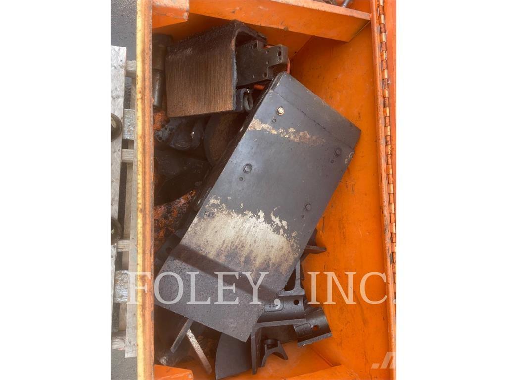 CAT AP555F Асфальтовкладачі