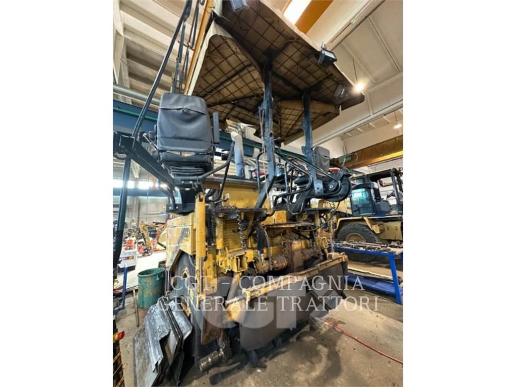 CAT AP600D Асфальтовкладачі