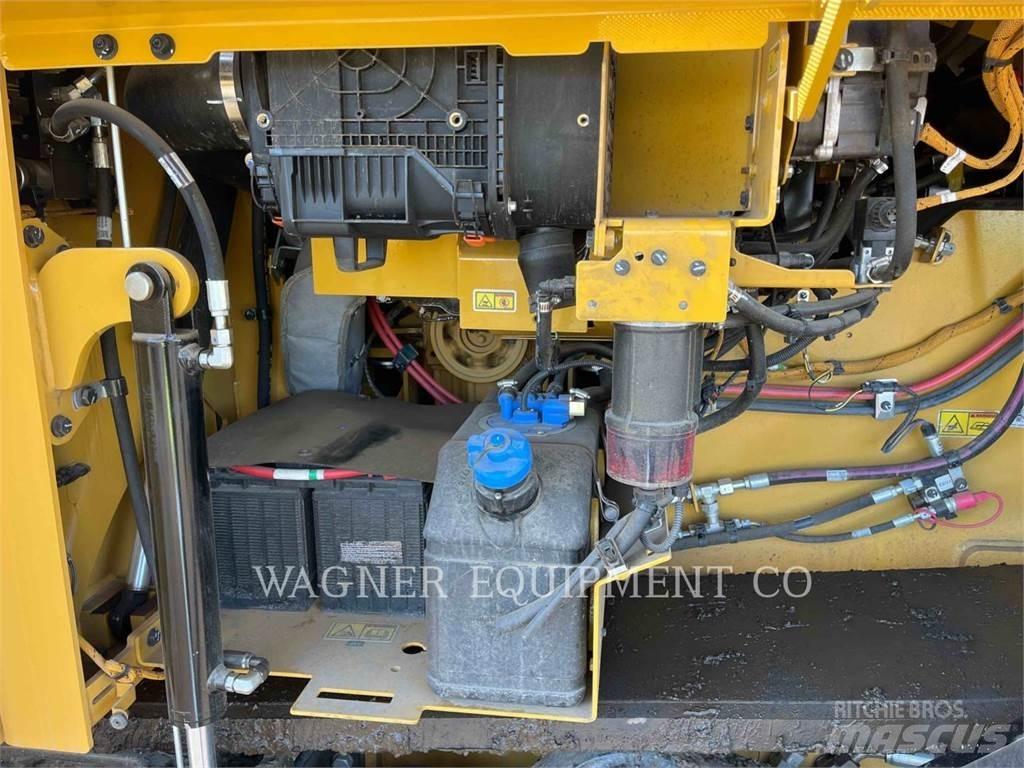 CAT AP655 Асфальтовкладачі
