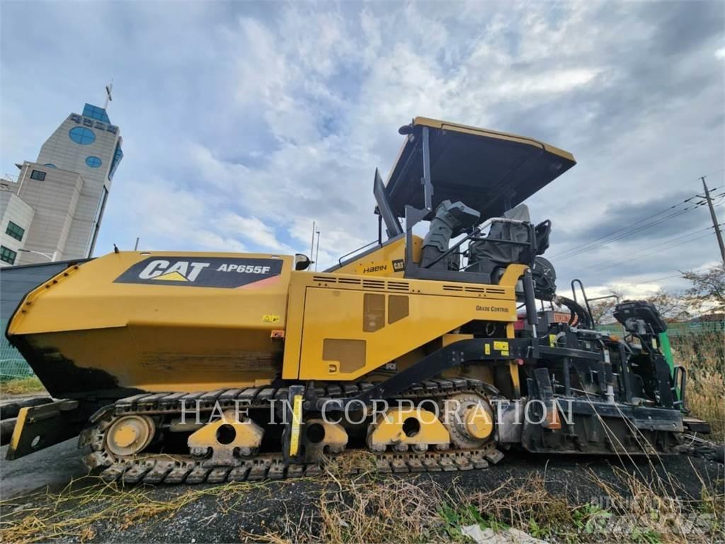 CAT AP655F Асфальтовкладачі