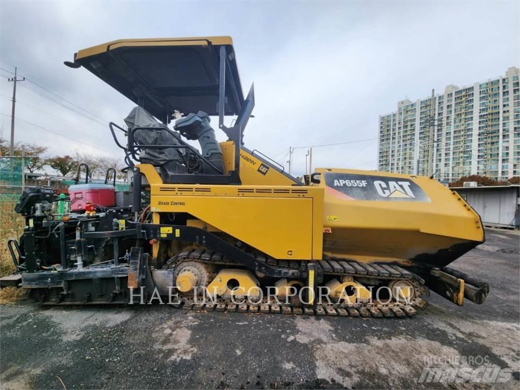 CAT AP655F Асфальтовкладачі