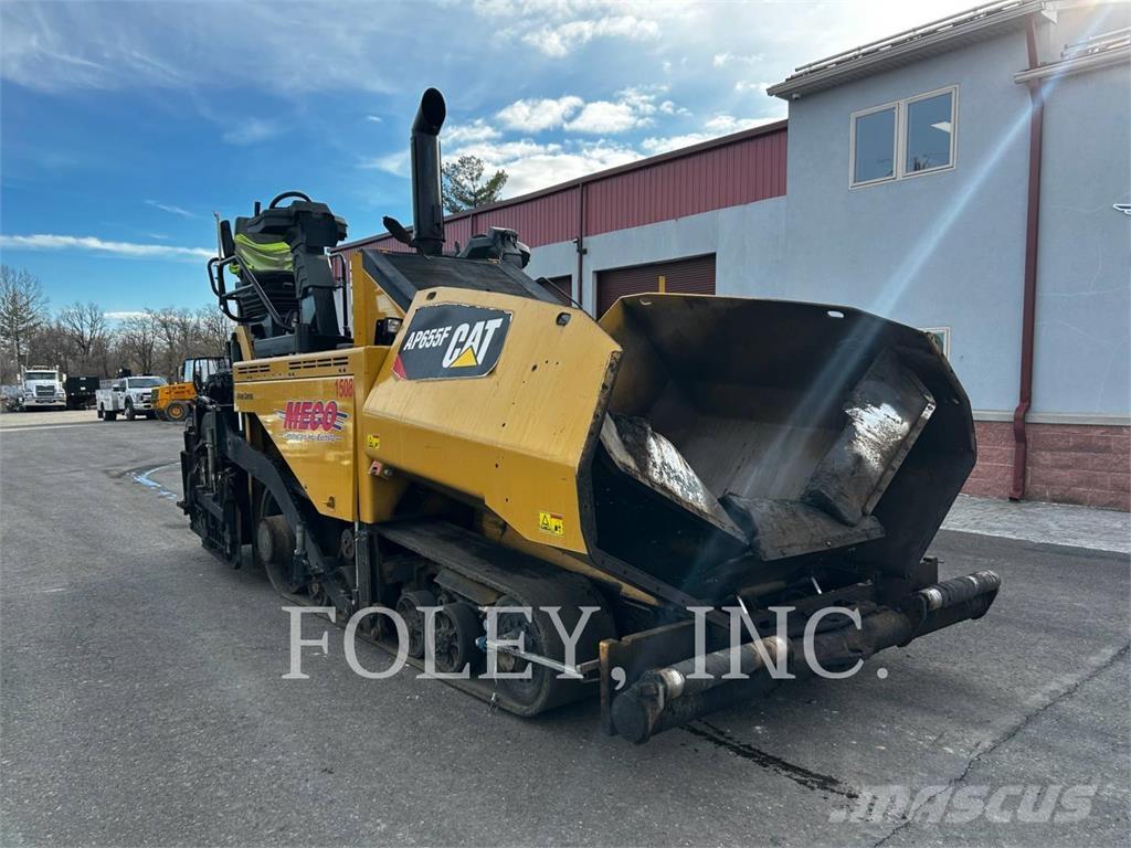 CAT AP655F Асфальтовкладачі