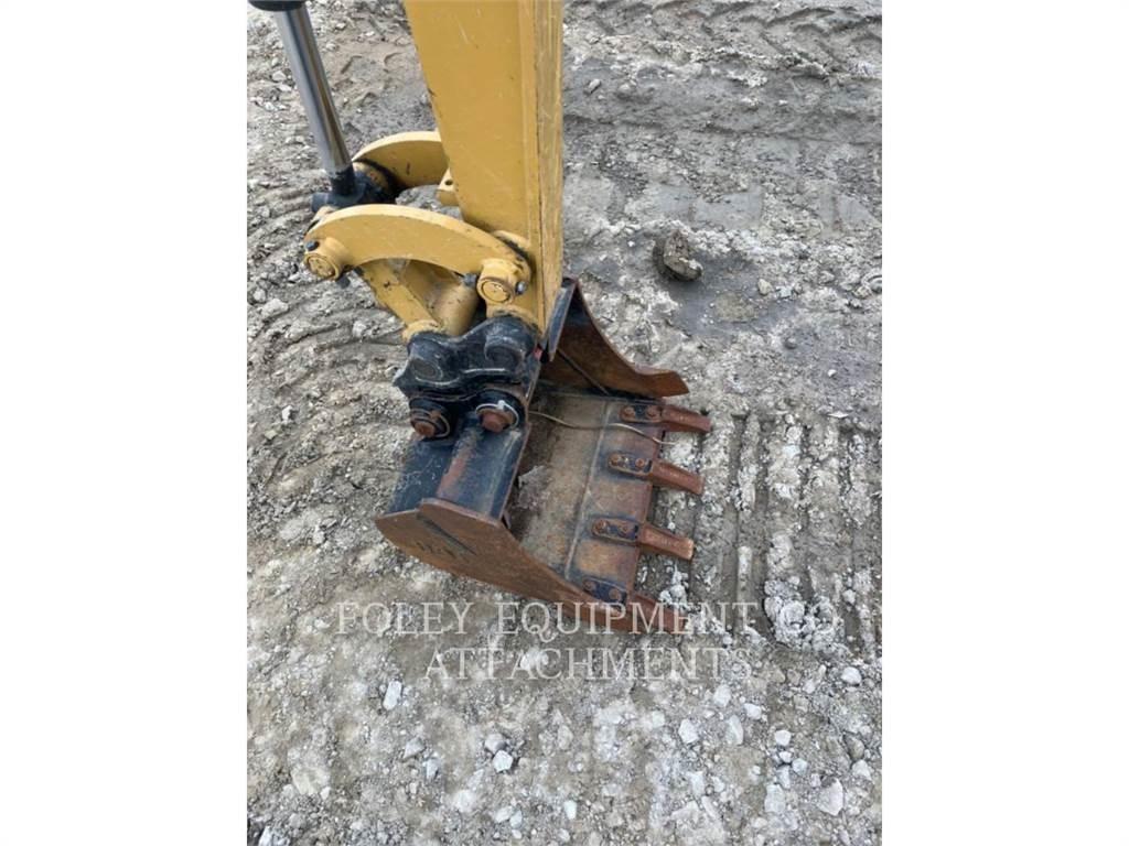 CAT BK301P20 Гусеничні екскаватори