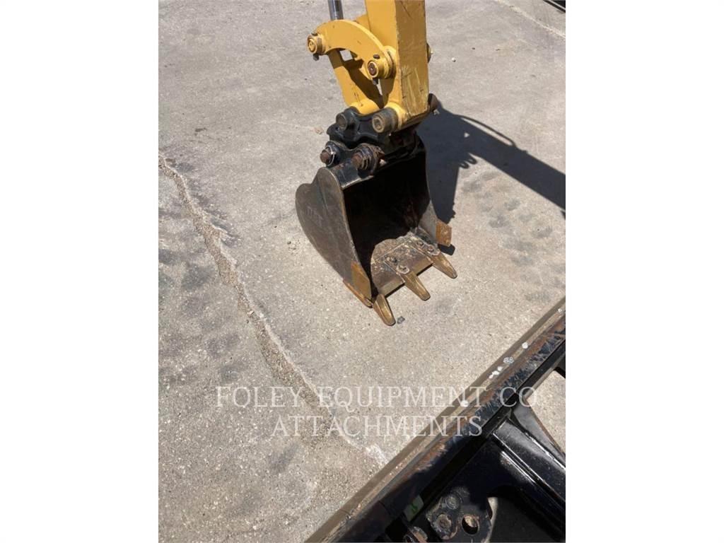 CAT BK302P18 Гусеничні екскаватори