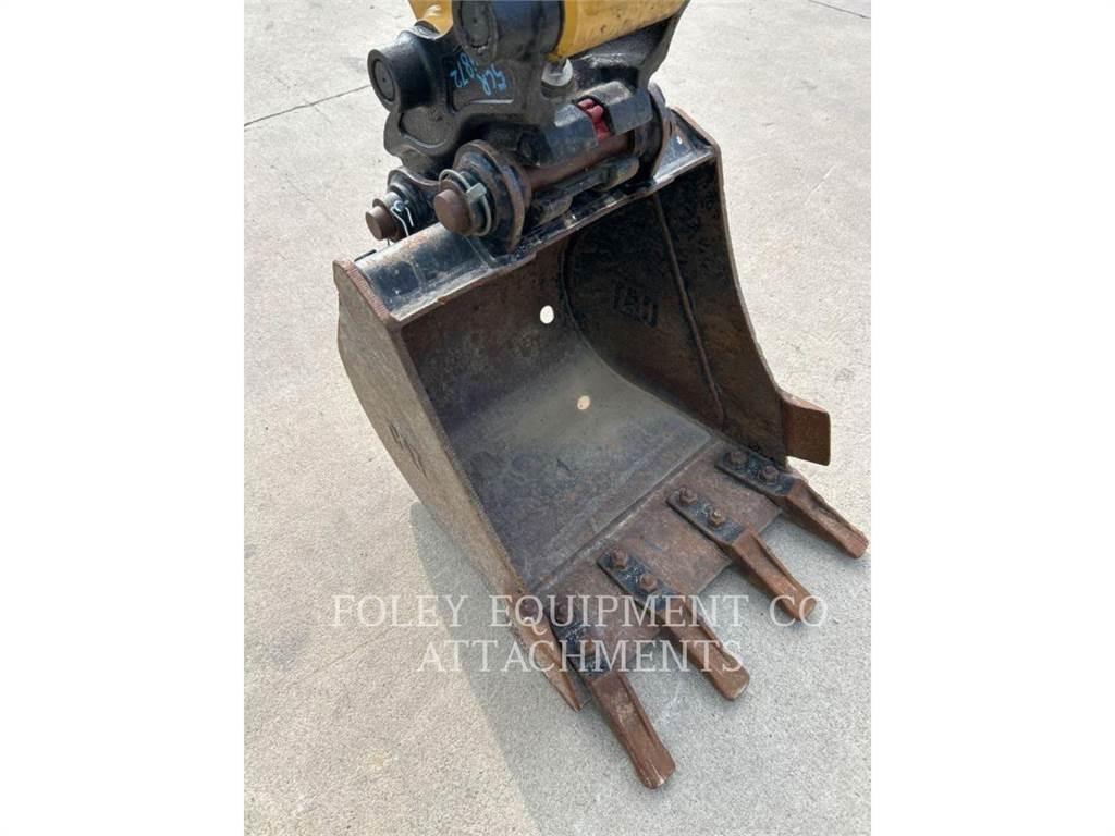 CAT BK302P20 Гусеничні екскаватори