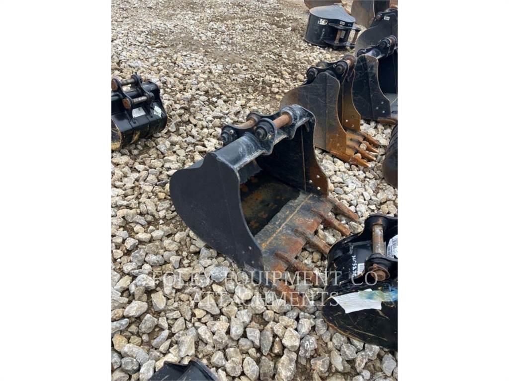 CAT BK303P32 Гусеничні екскаватори