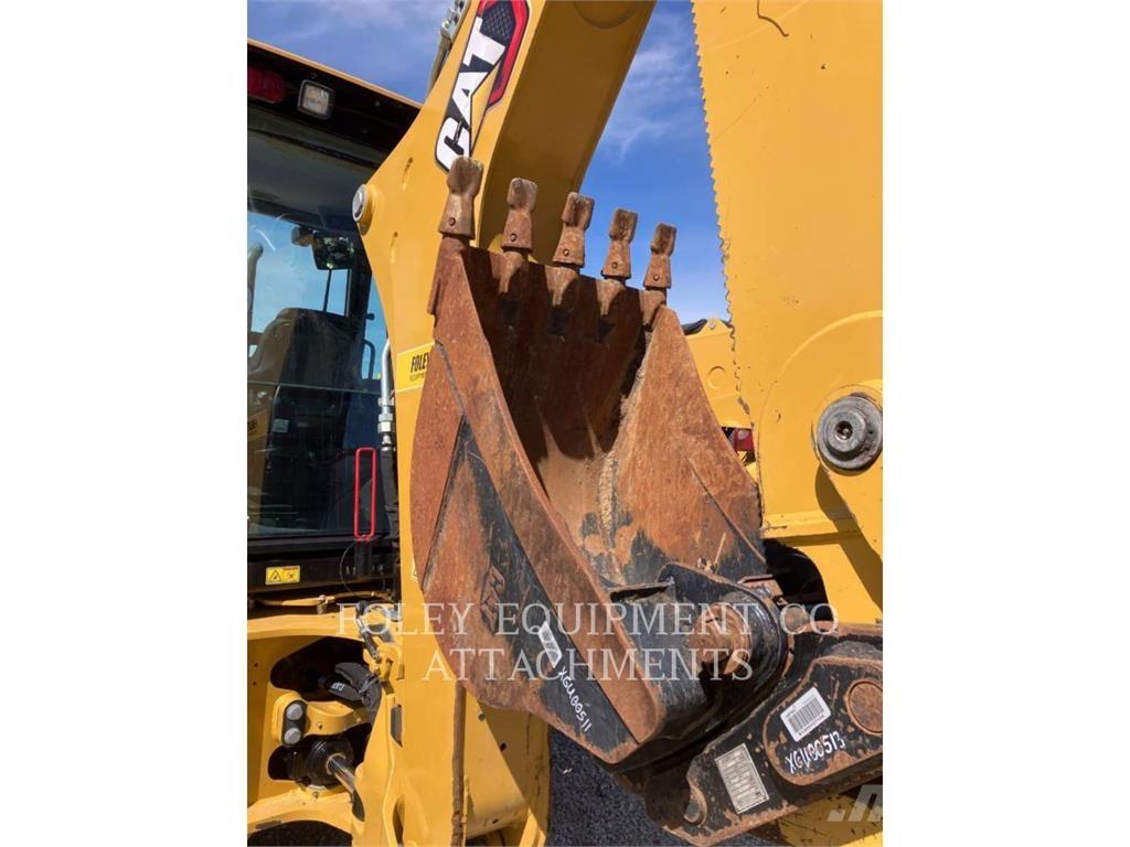 CAT BK420P24 Екскаватори-навантажувачі