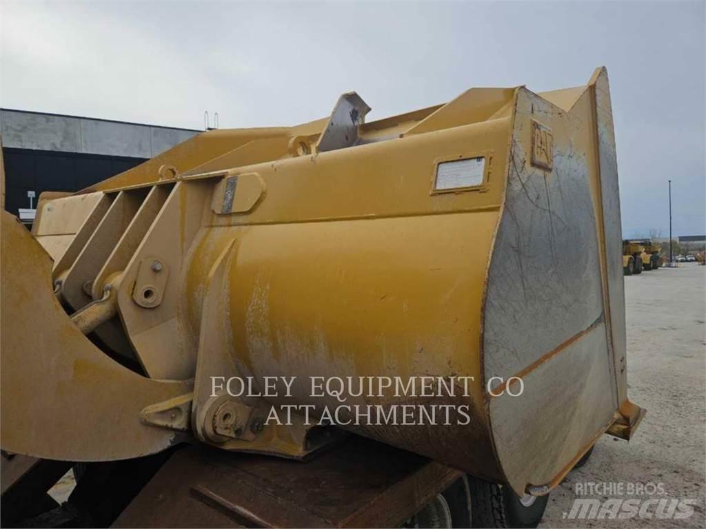 CAT BK80P75SN Фронтальні навантажувачі
